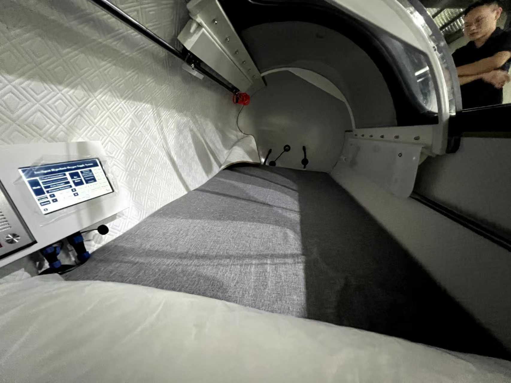 TimeCapsule C750+ Aluminum Alloy Hyperbaric Chamber Premier Edition Limited